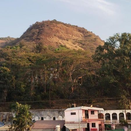 Blue Bell Homestay Lonavala Extérieur photo