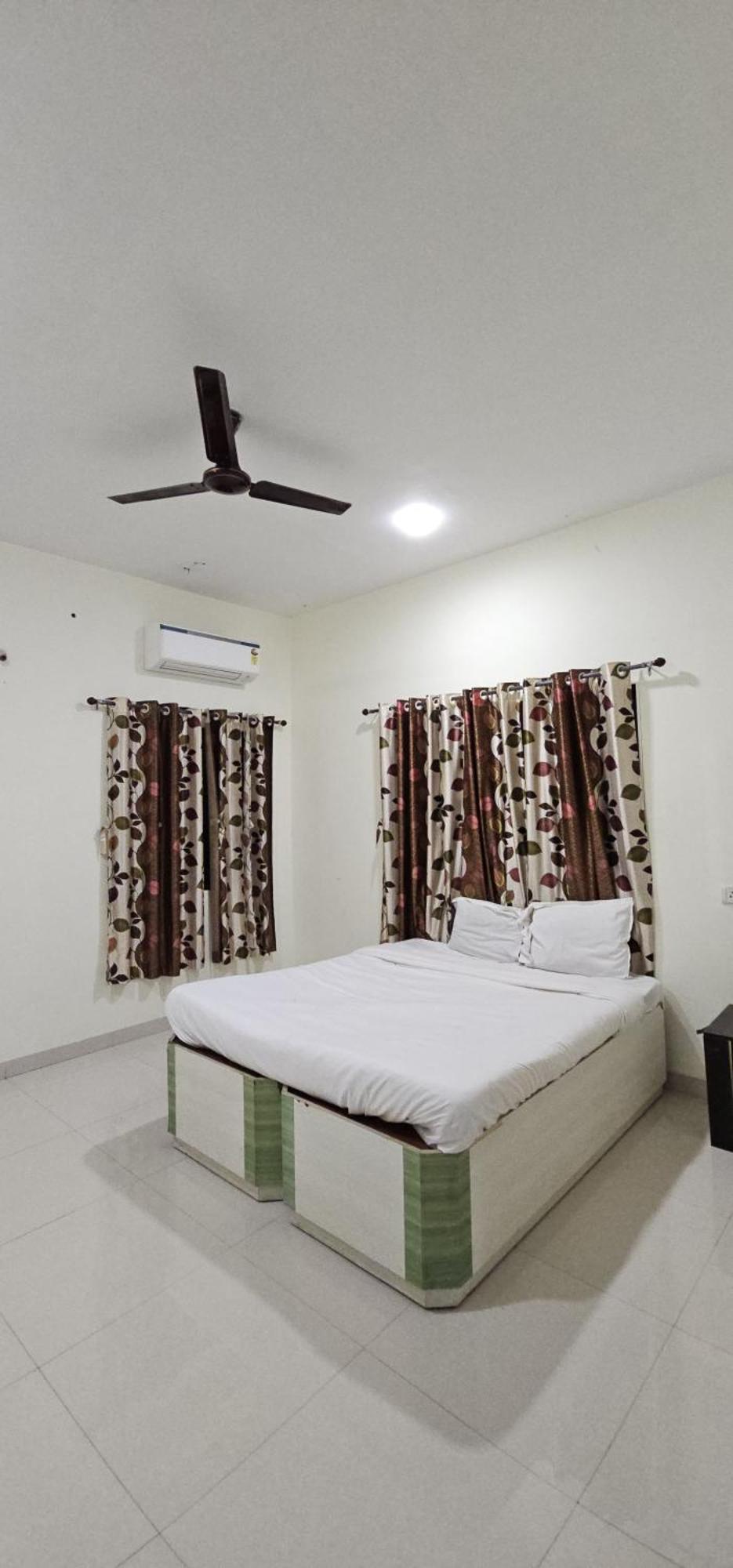 Blue Bell Homestay Lonavala Extérieur photo