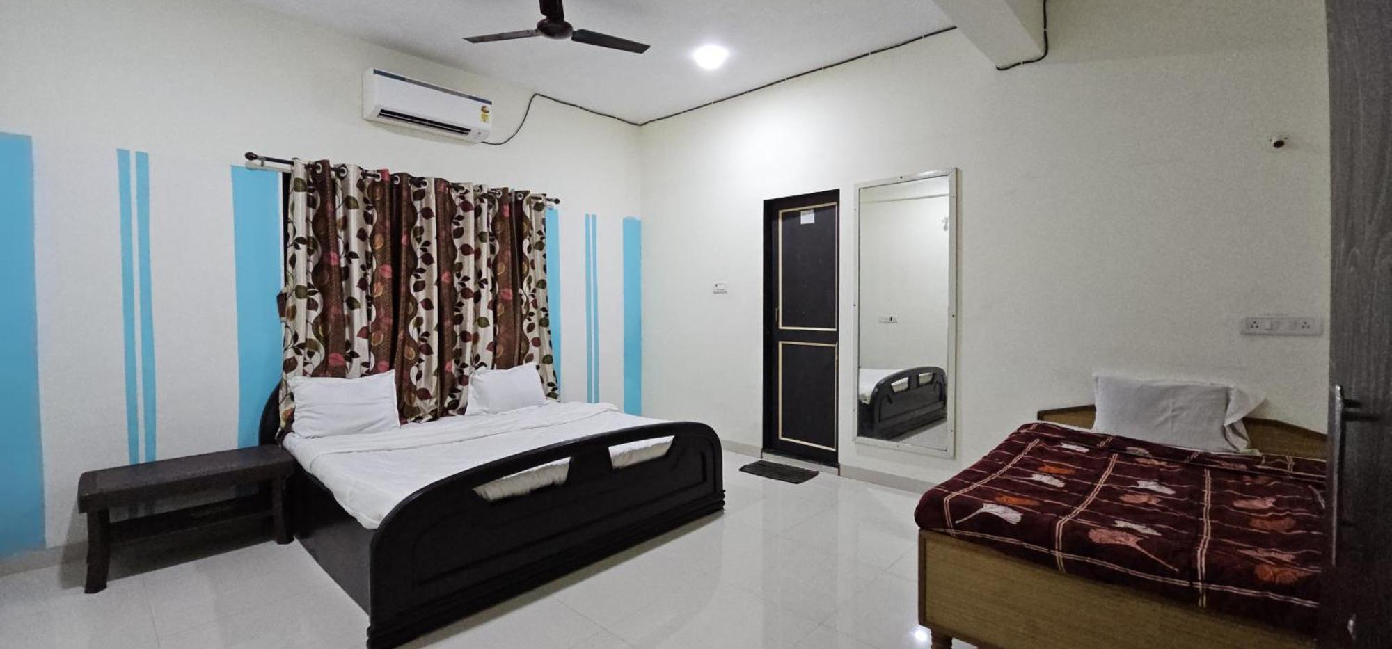Blue Bell Homestay Lonavala Extérieur photo
