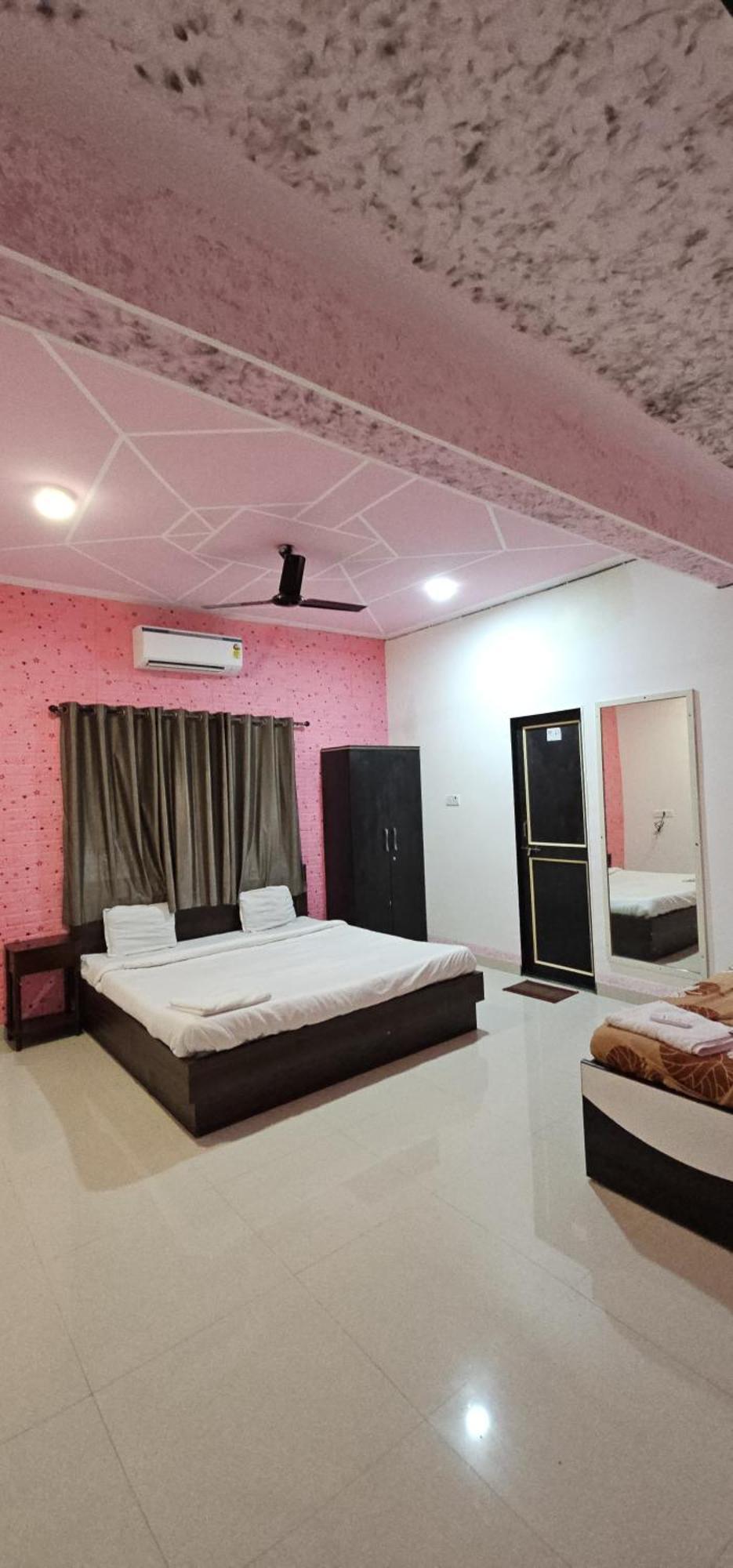 Blue Bell Homestay Lonavala Extérieur photo