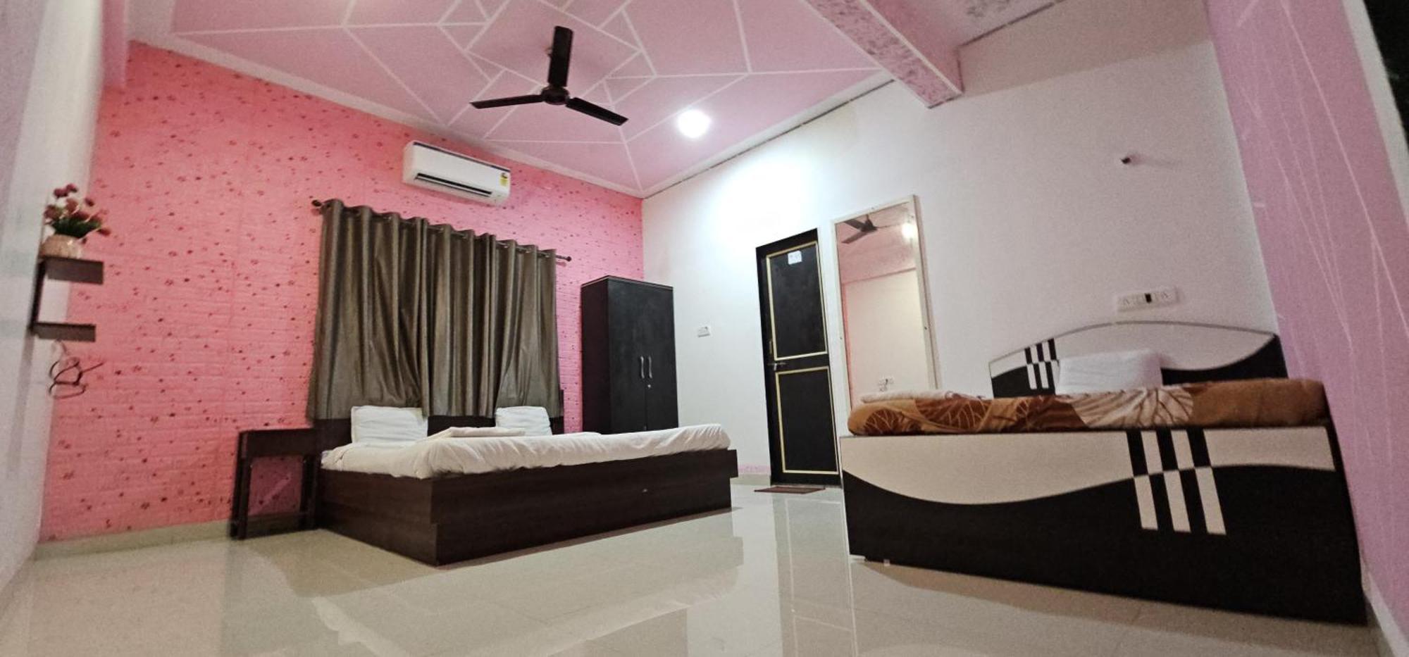 Blue Bell Homestay Lonavala Extérieur photo